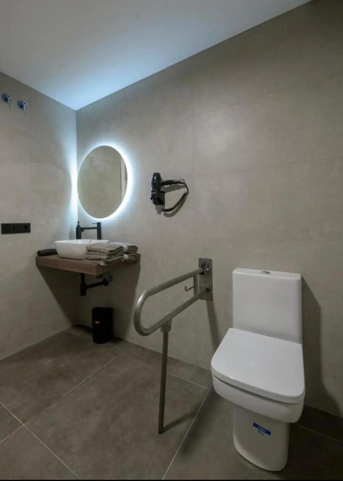 Centrico Apartamento 6 Personas 瓦伦西亚 外观 照片